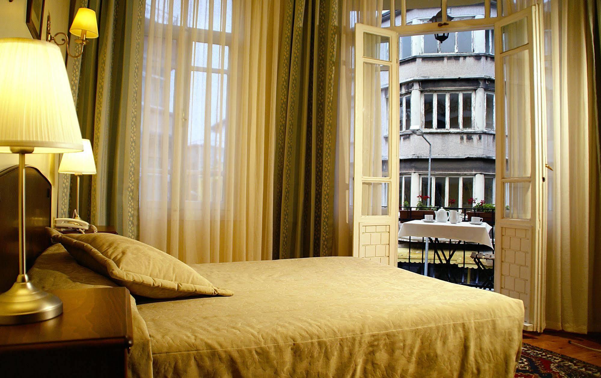 Uyan-special Category Otel 3*