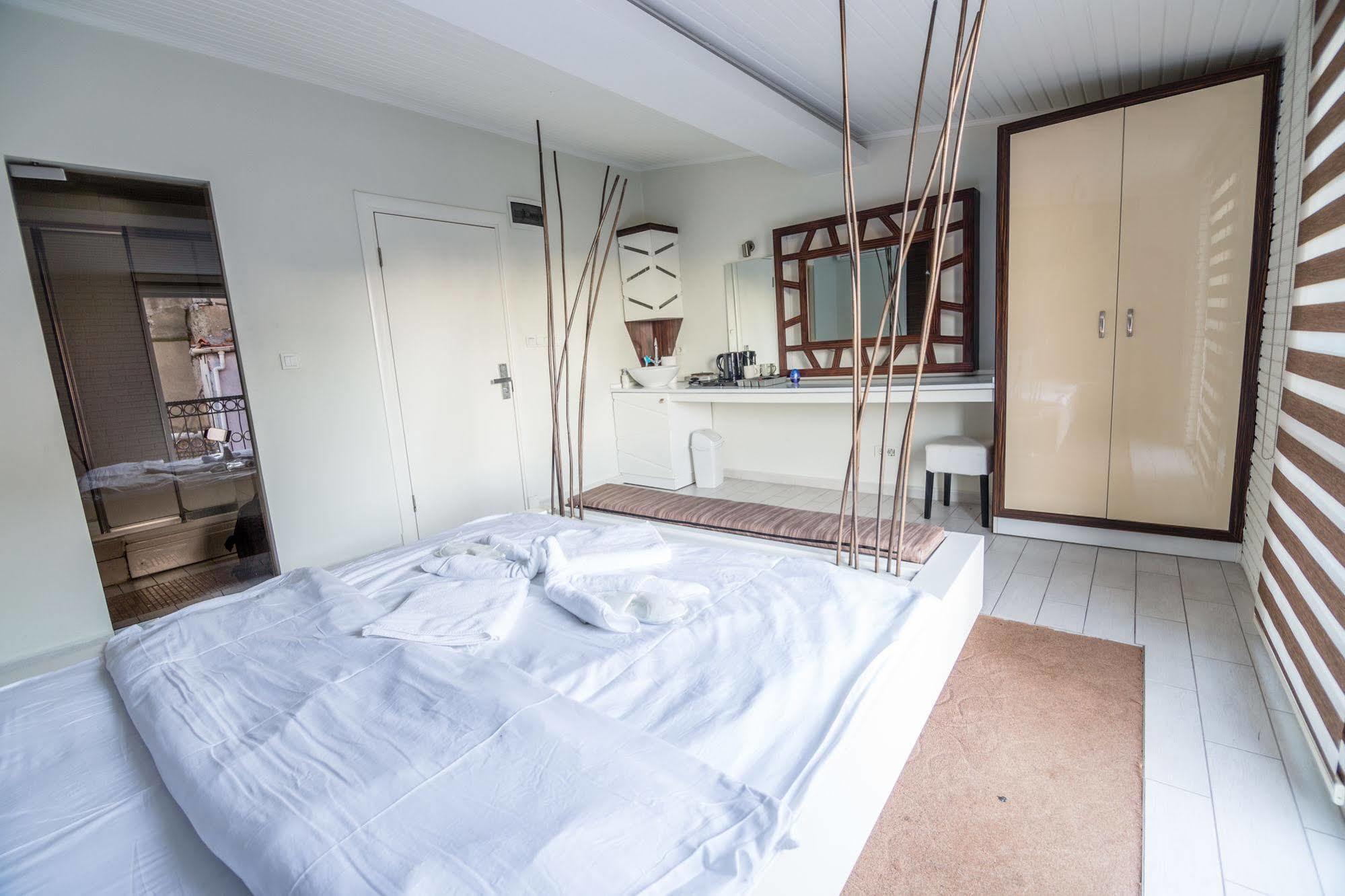 Element Hotel 3*