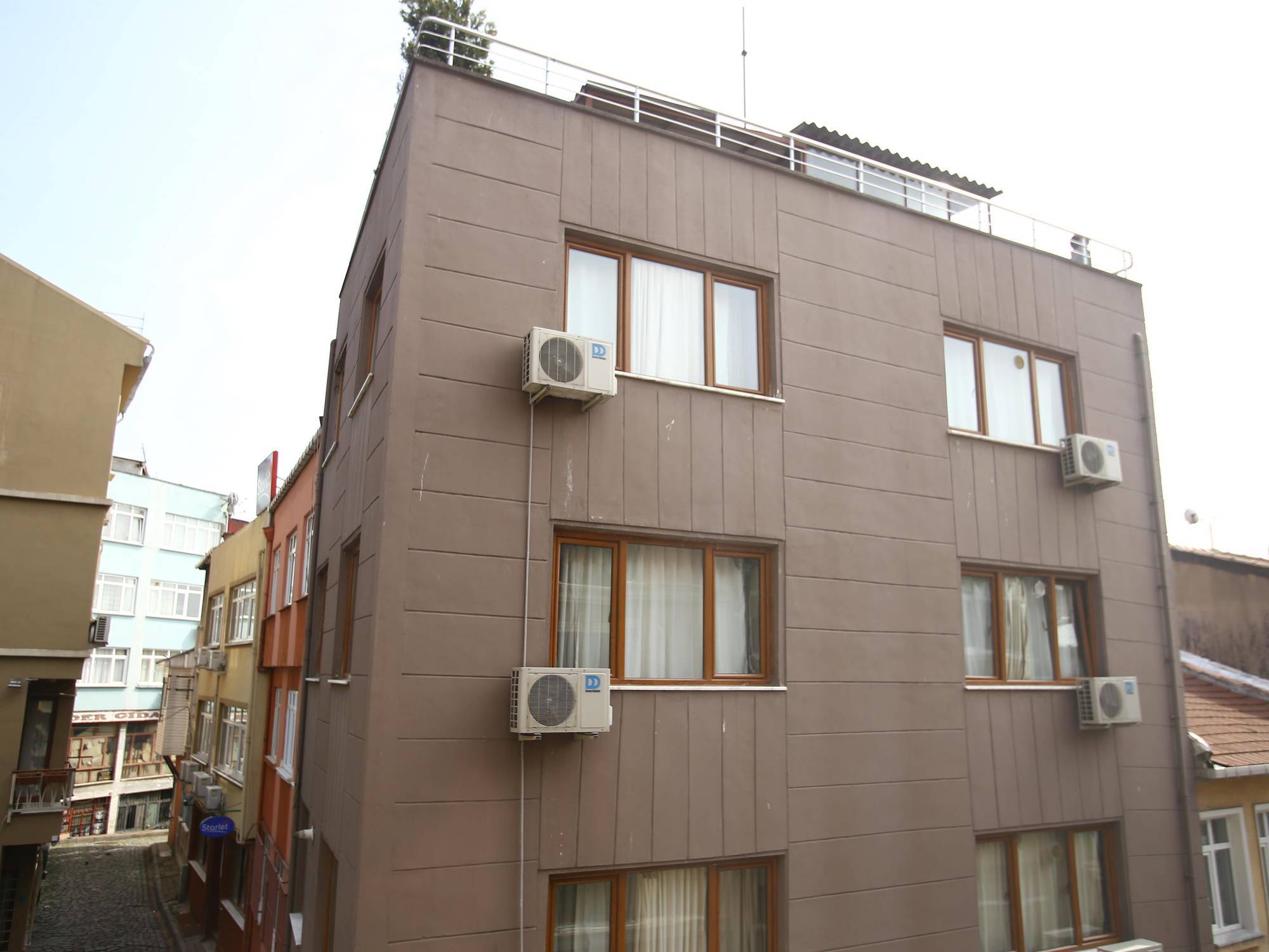 Aparthotel A'la House