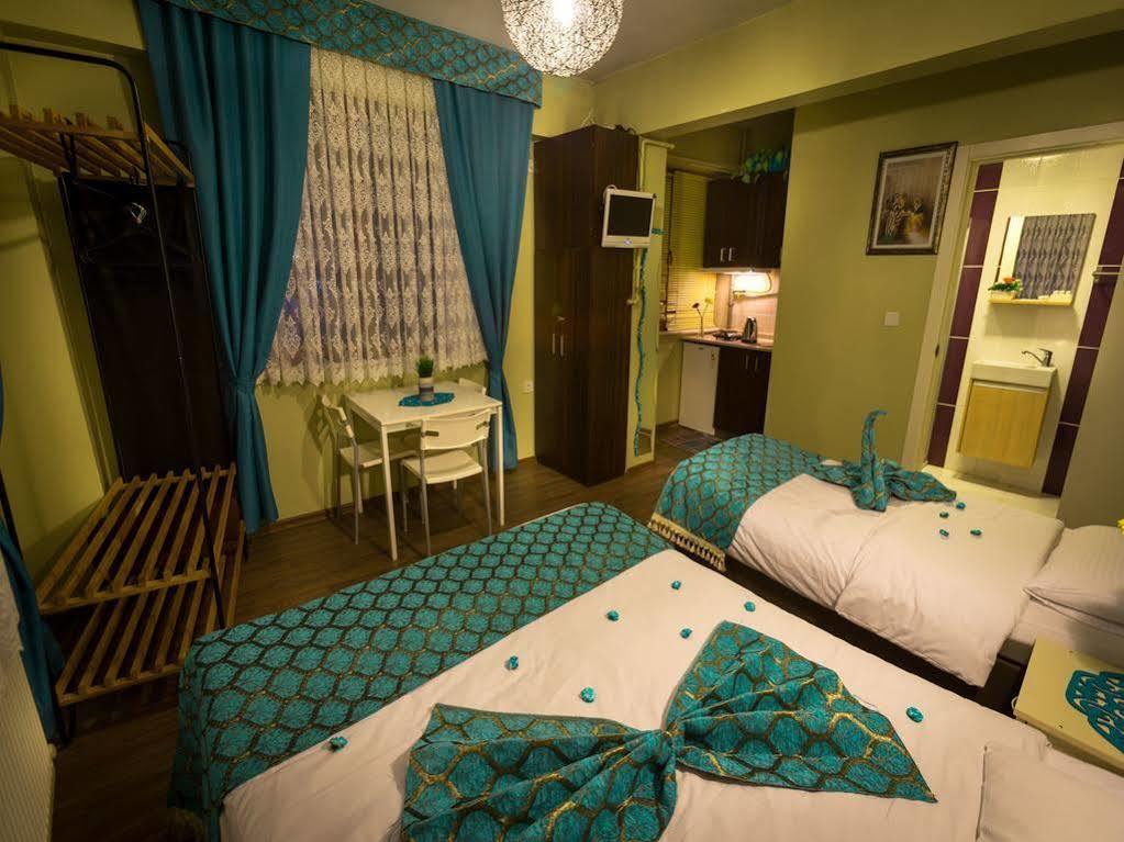 A'la House Aparthotel 3*