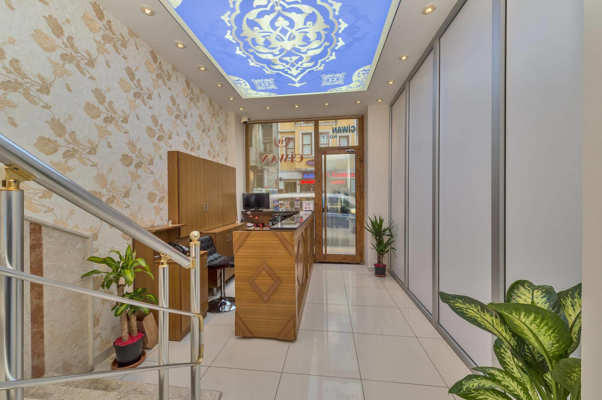 Hotel Raimond