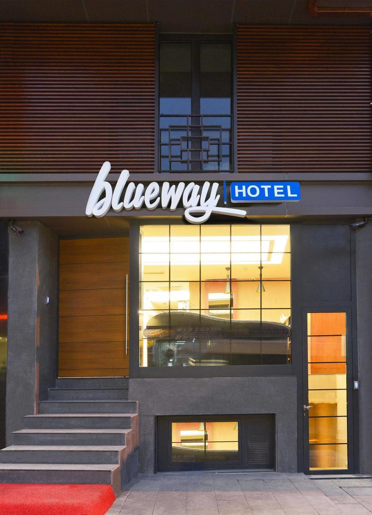 Blueway Hotel