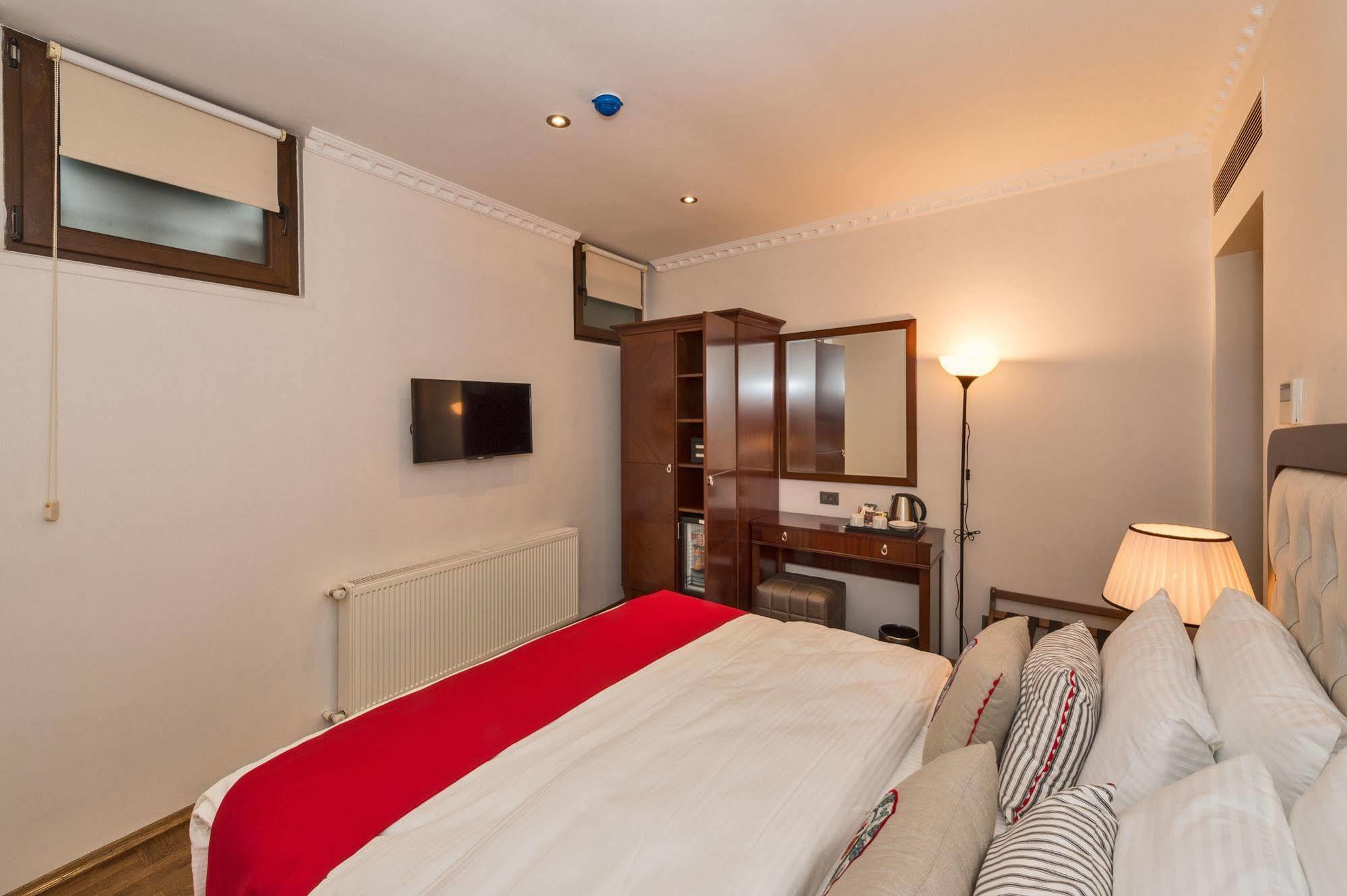 Four Doors 3* Istanbul