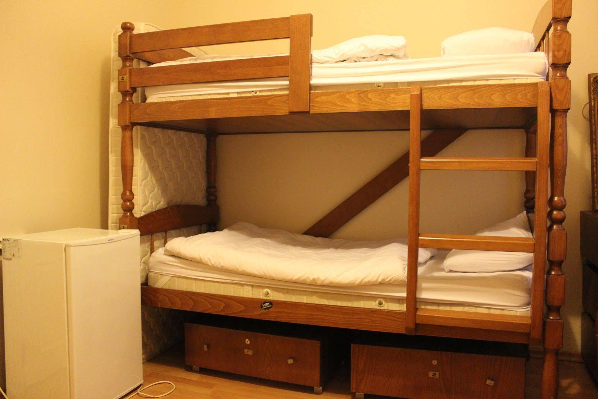 Hostel Chambers Of The Boheme *