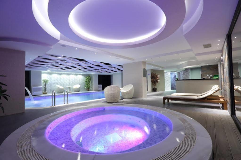 Hotel Queen & 4*
