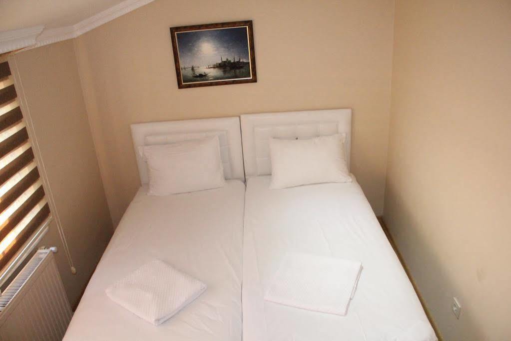 Sheriff Aparthotel 2*
