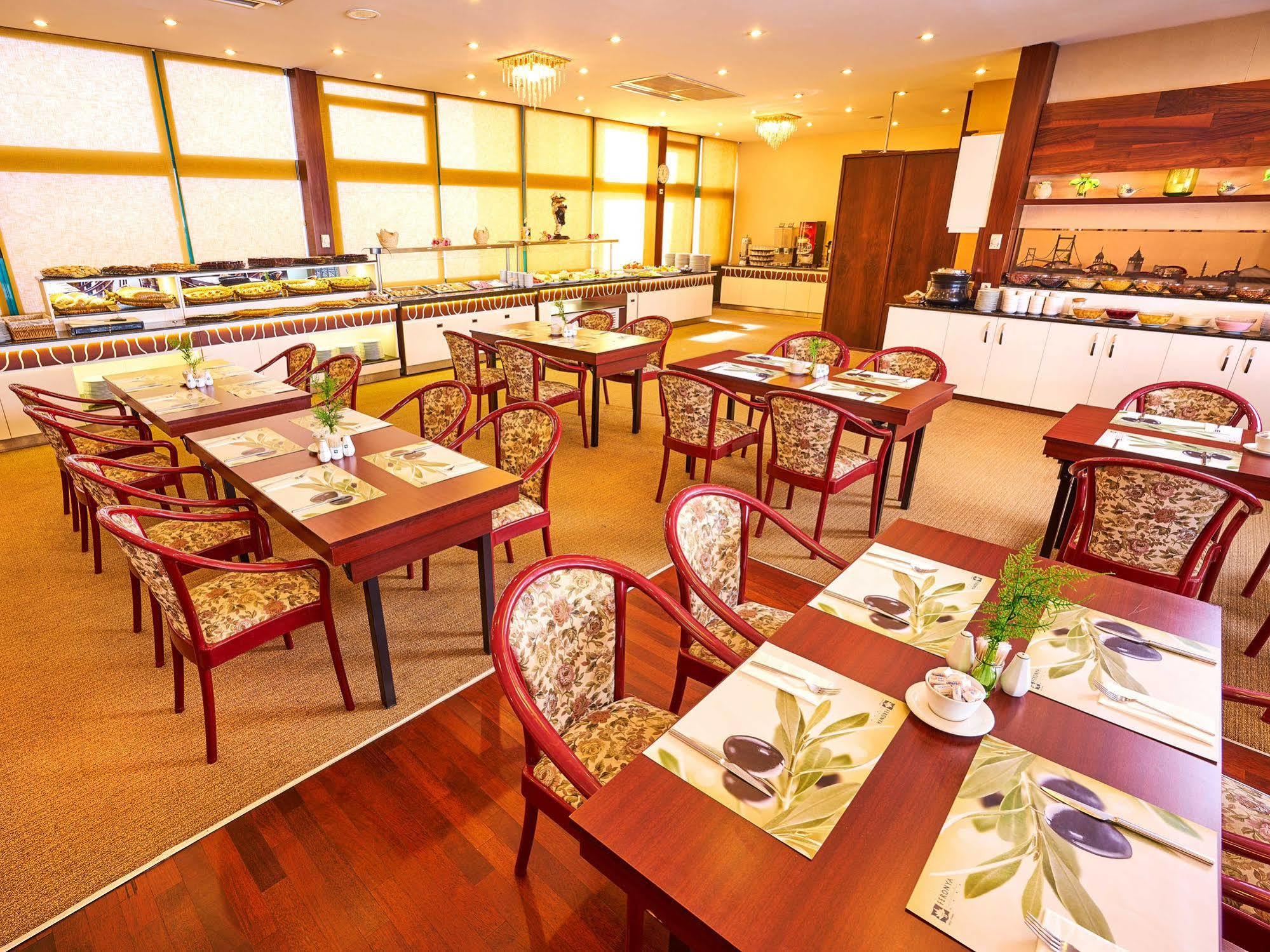 Feronya Hotel
