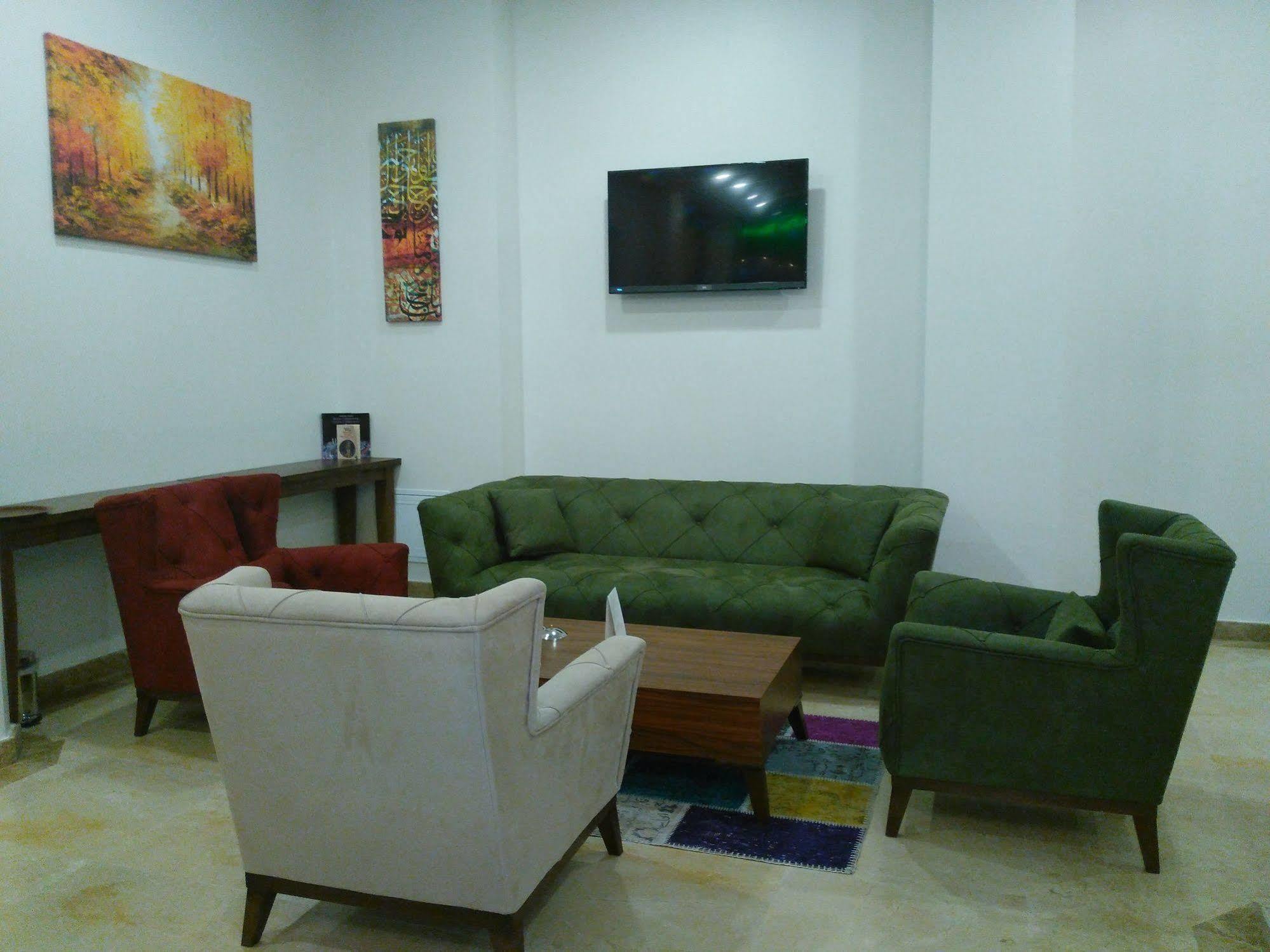 Hotel Realist 3*