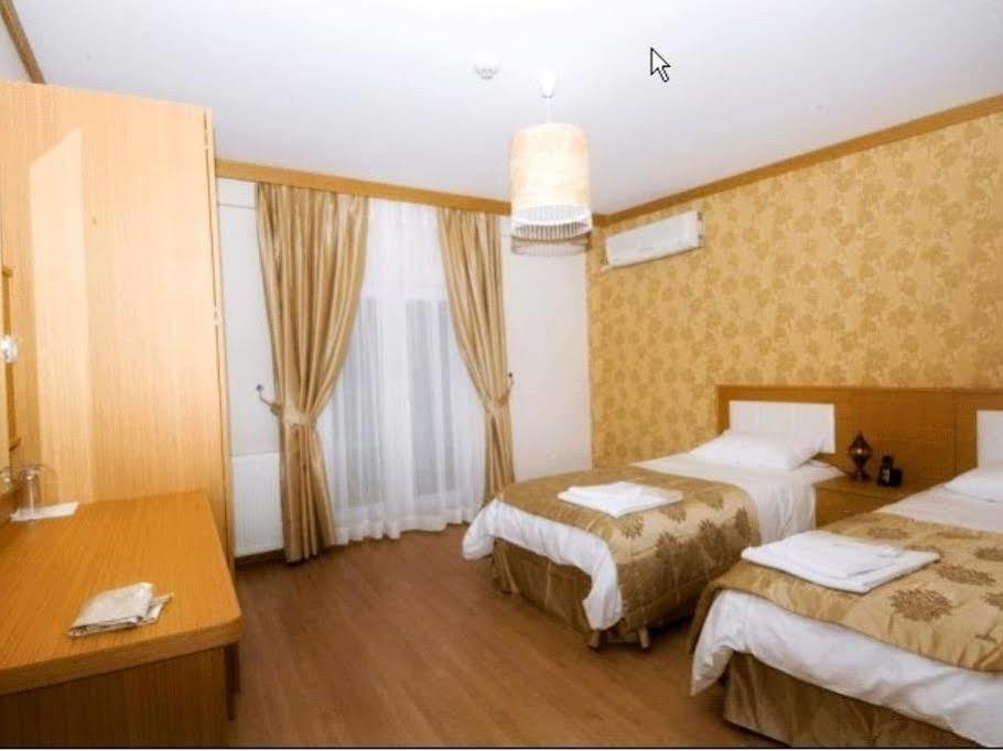Flower Palace Hotel 2*