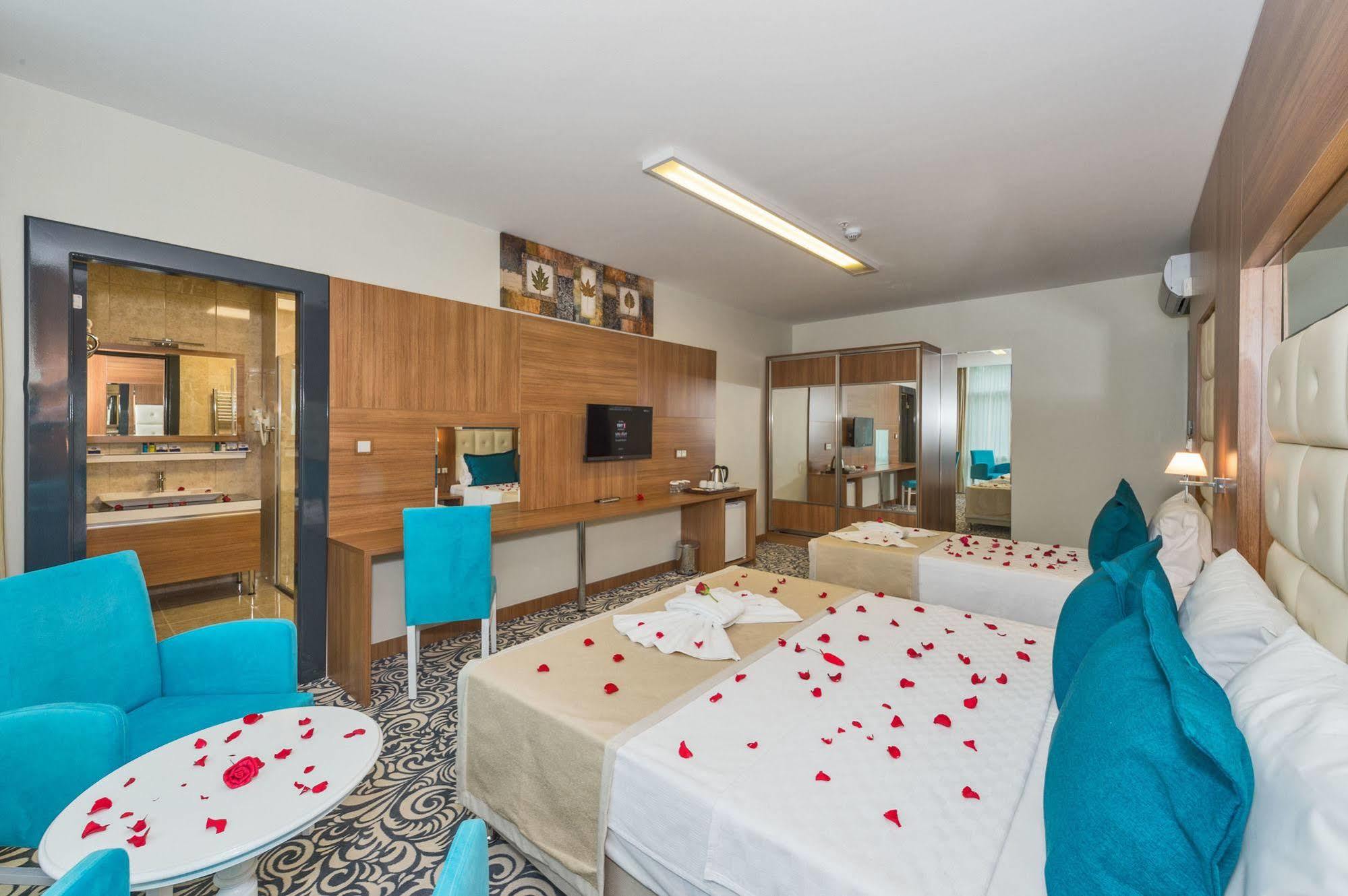Business Life Gunesli Otel 3*