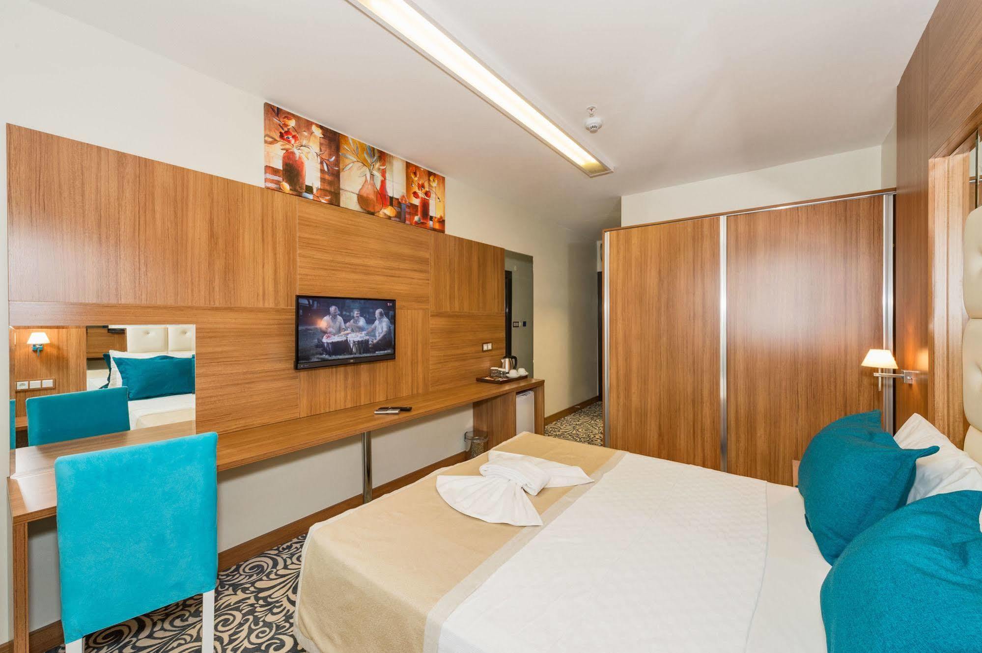 Otel Business Life Gunesli
