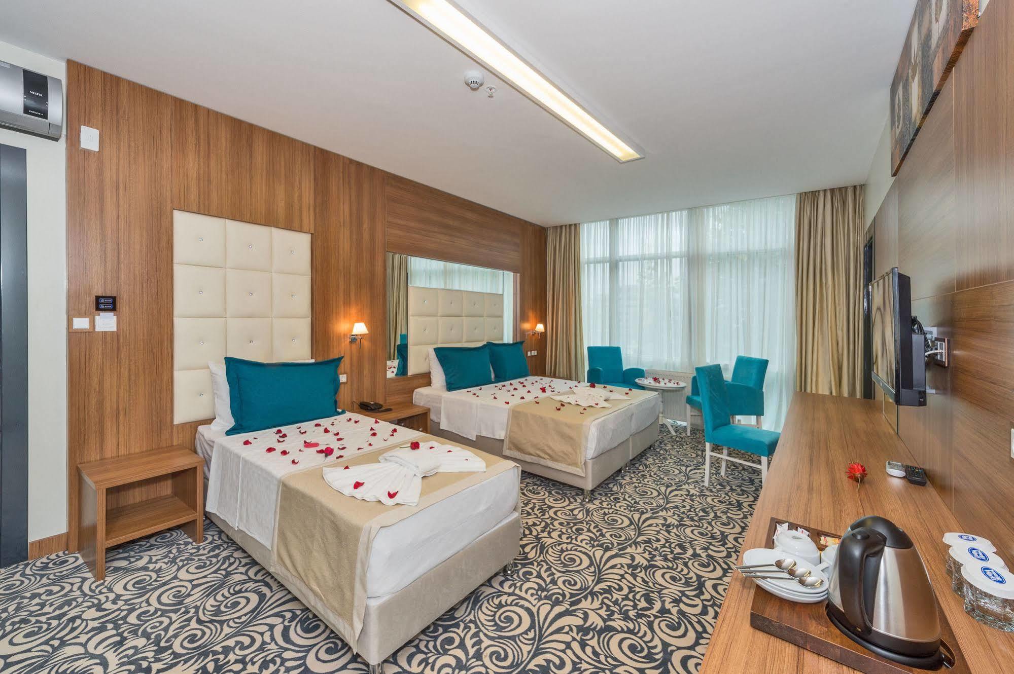 Otel Business Life Gunesli 3*