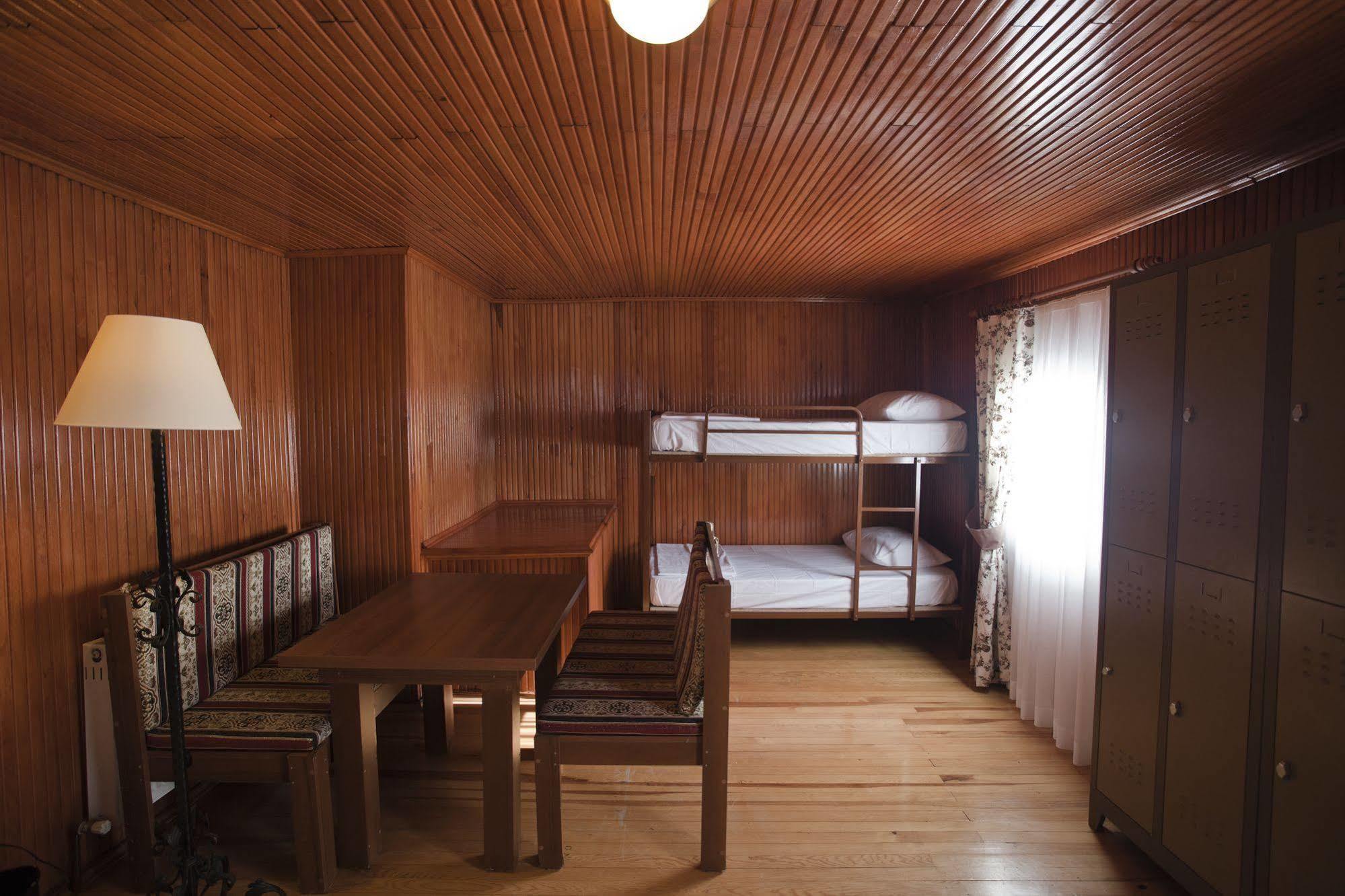 Veni Vidi Dormi Hostel *