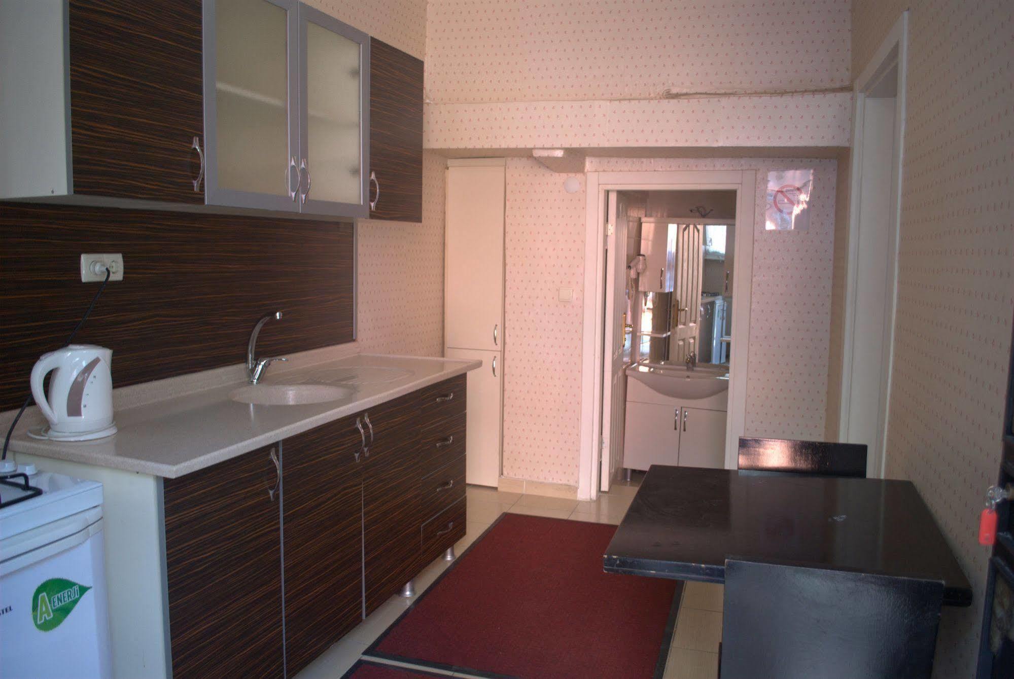 Piya Hostel