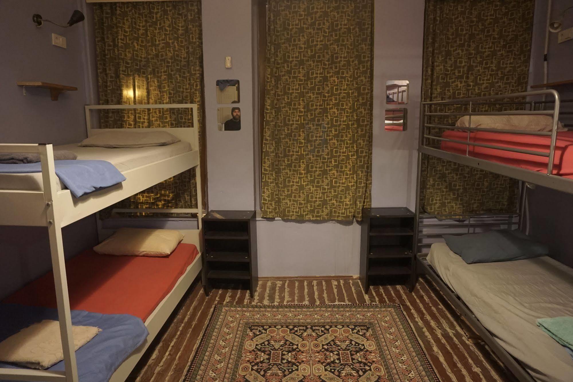 Chillout Lya & Lounge Hostel