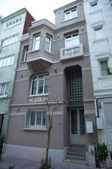 Urban Homes Apartment Istanbul