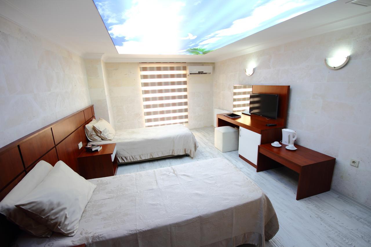 Safir Hotel *