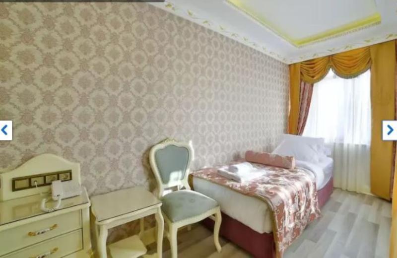 Nayla Palace Hotel 2*