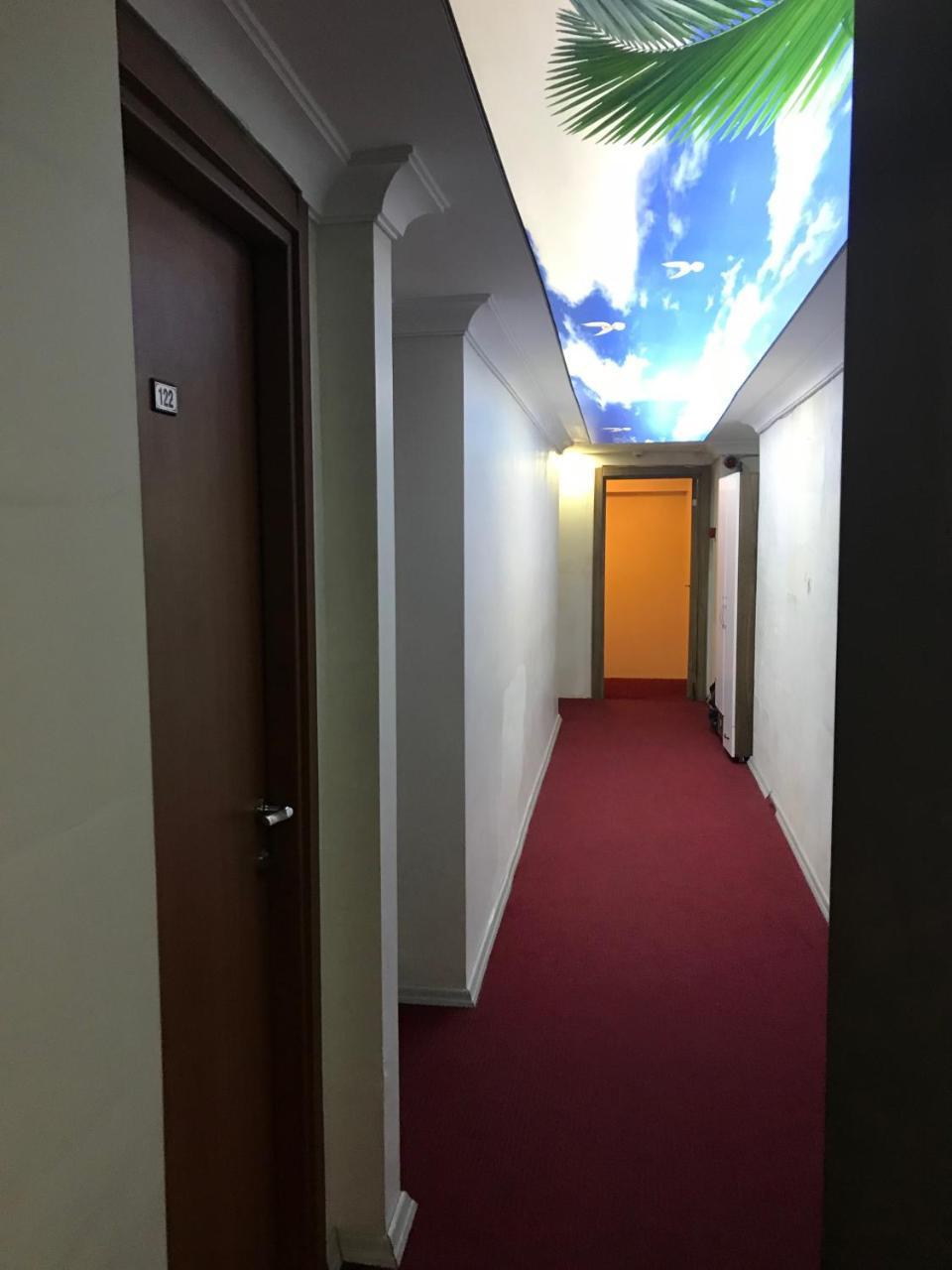 Safir Hotel *
