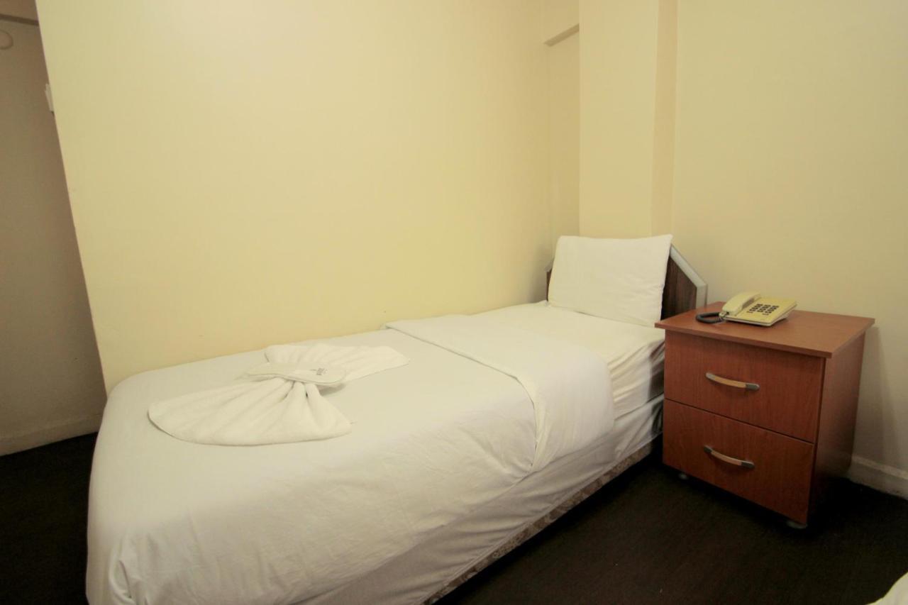 Hotel Metro 2*