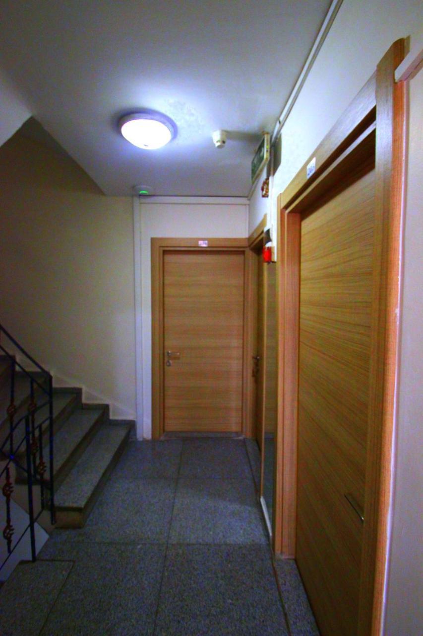 Metro Hotel