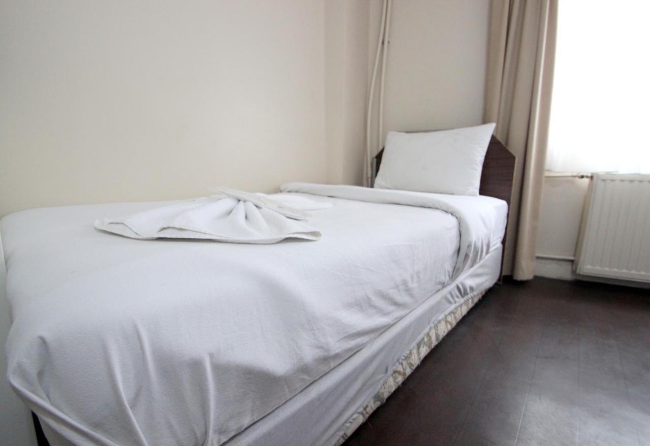 Metro Hotel