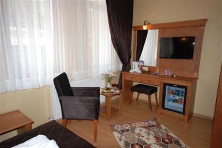 Otel New House