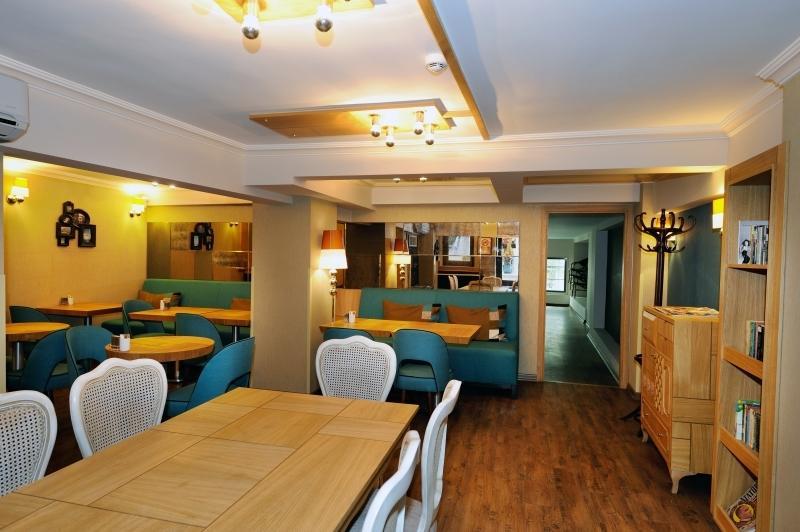 Collage Pera Hotel Istanbul