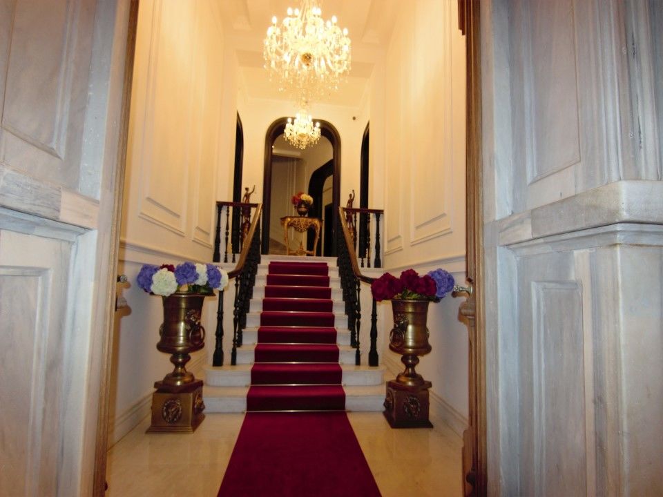 Lush Taksim - Special Category