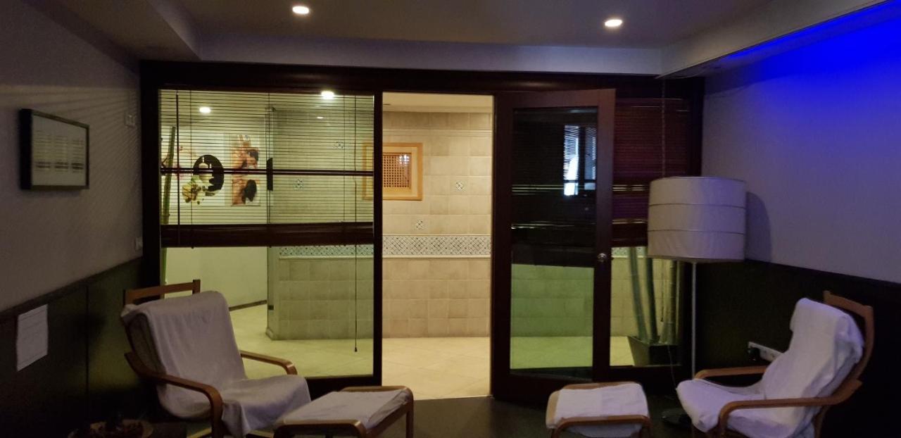 Kndf Marine Hotel