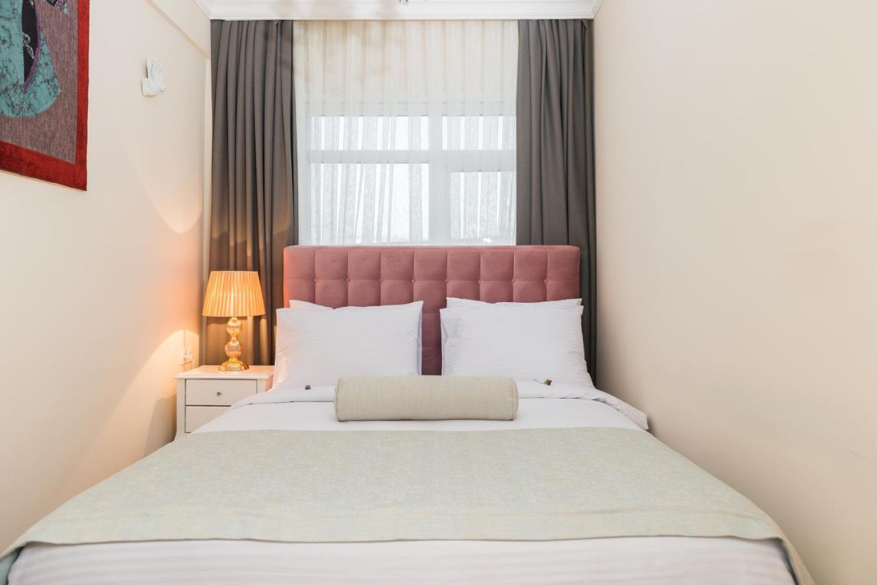 Aparthotel Bright 3*