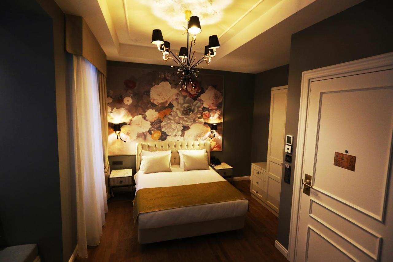 Hotel Royal Tophane 3*