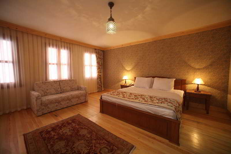 Lalinn Hotel