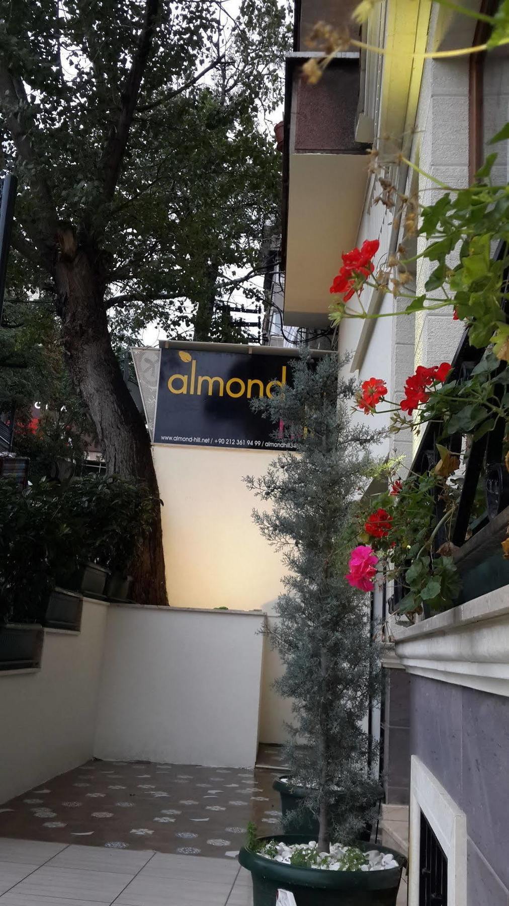 Almond Hill Aparthotel 2*