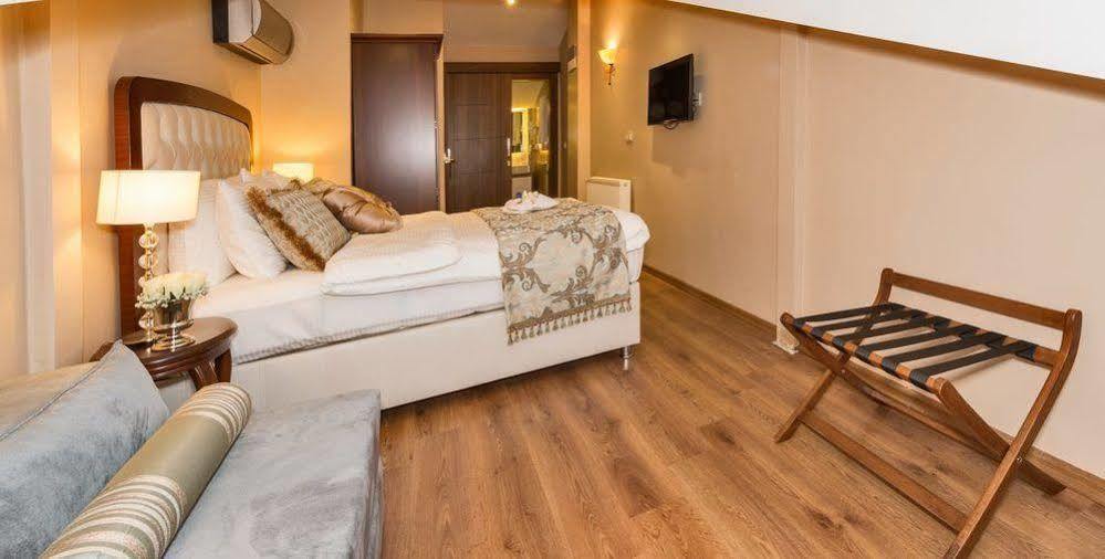 Hotel Four Doors 3*