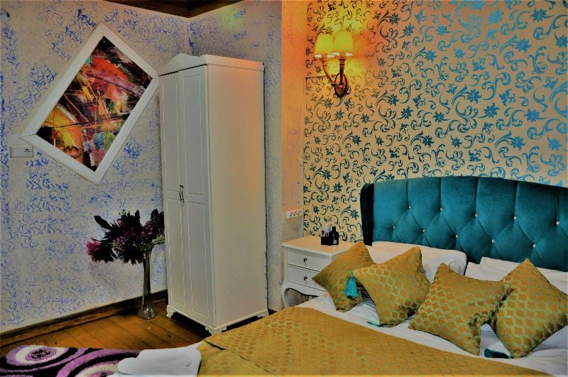 Otel The Trip Old
