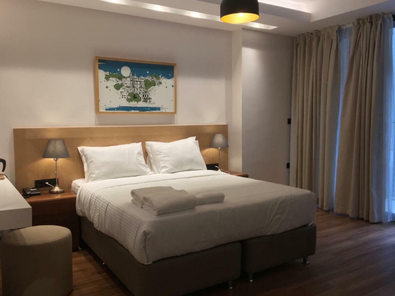 Four-g Hotel 2*