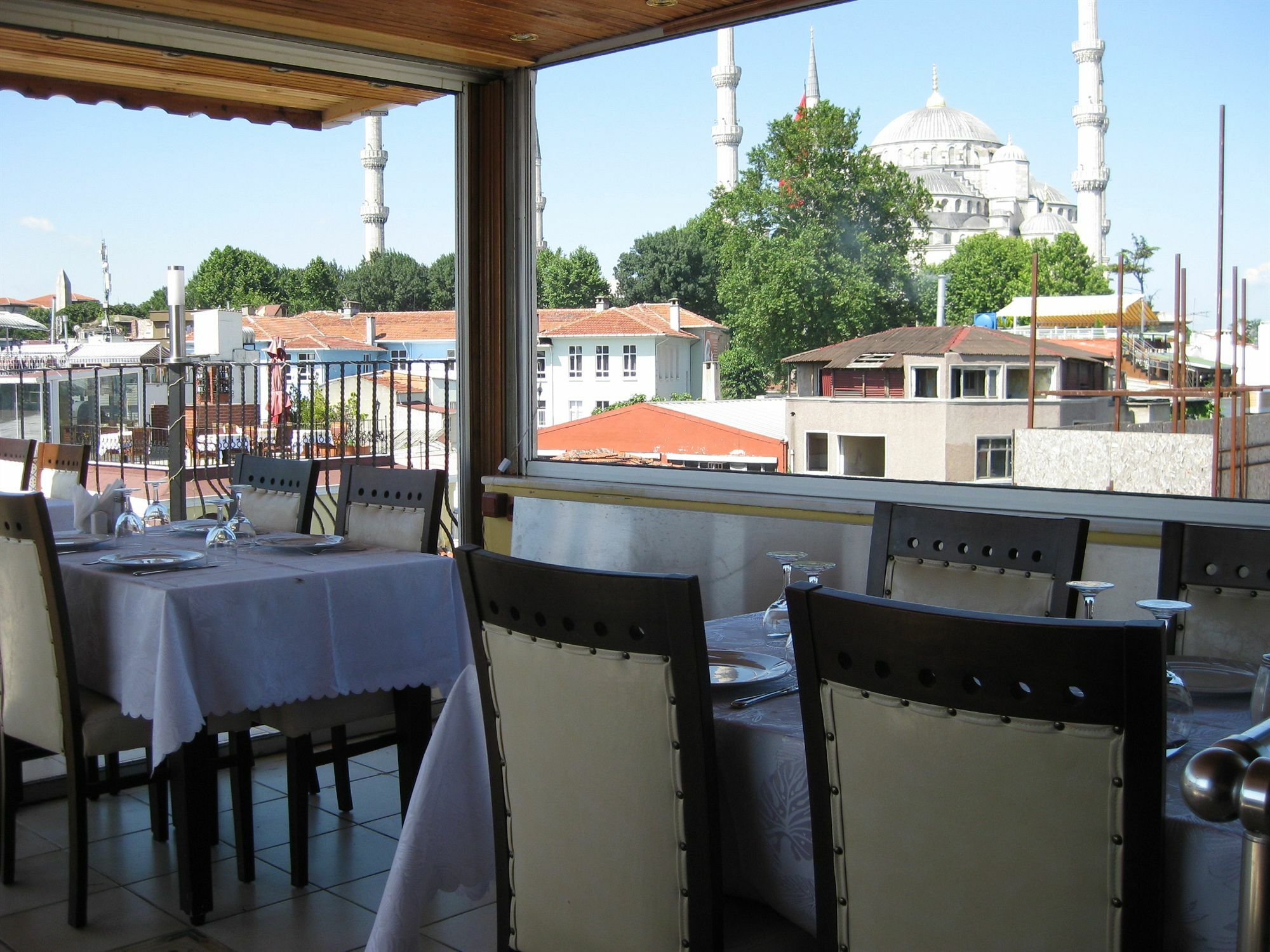 Hotel Abella