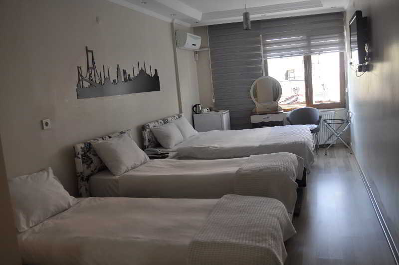 Net House Hotel 3*