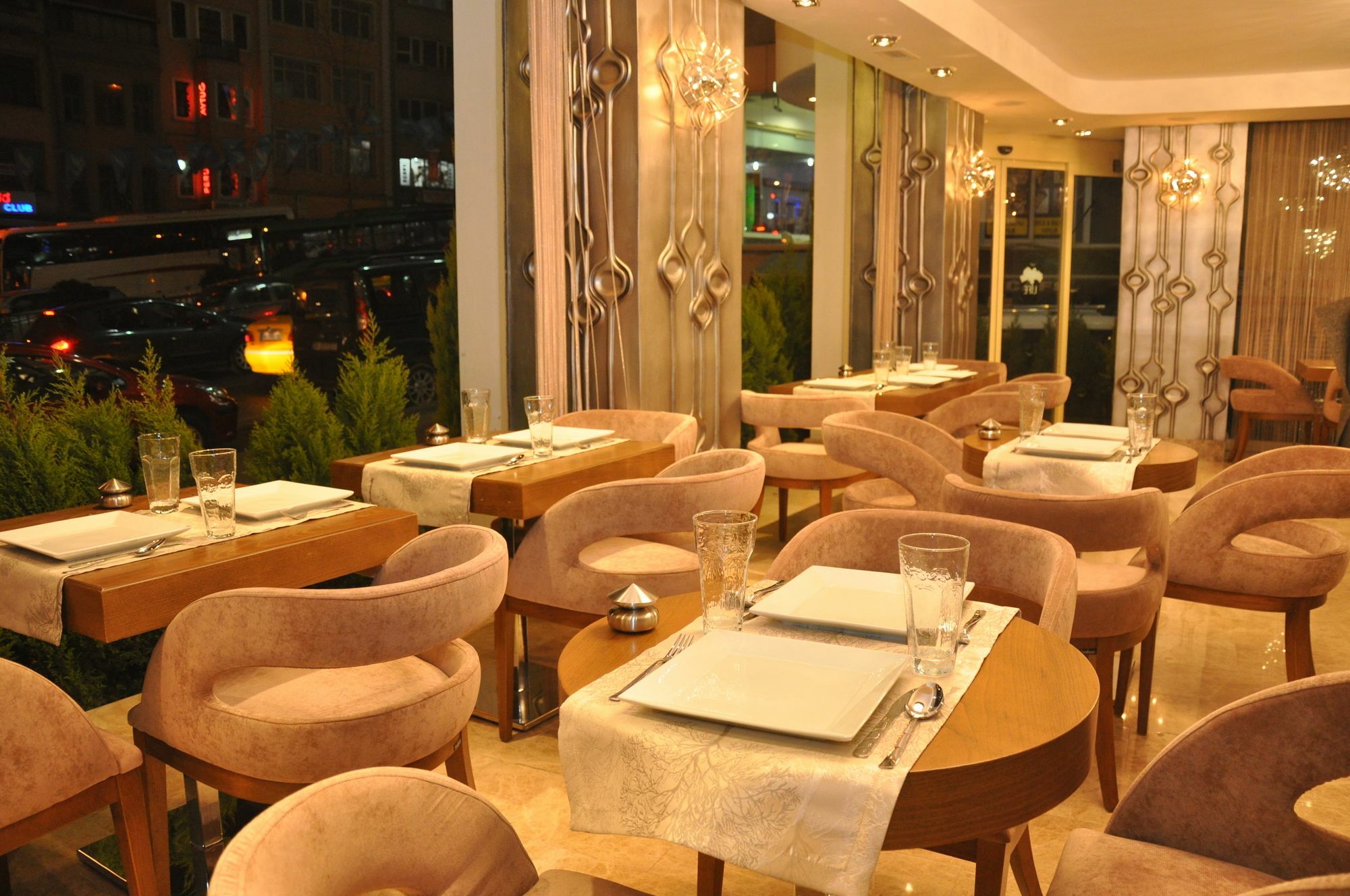 Taksim Line Hotel 4*