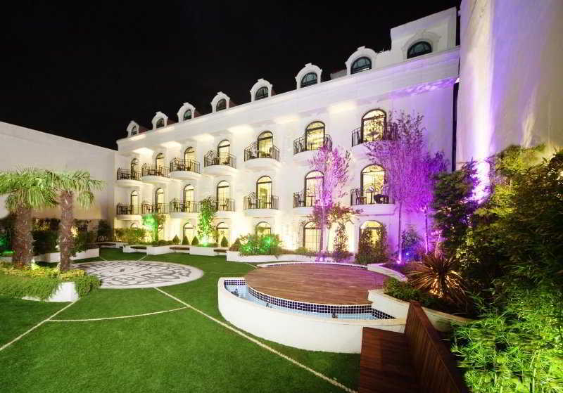 Sura Design & Hotel 4*
