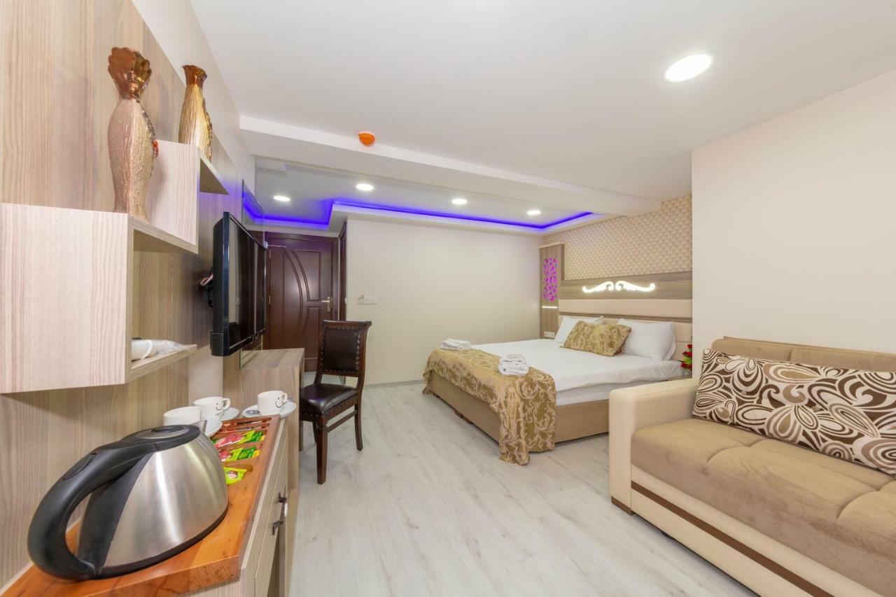 Raimond Istanbul