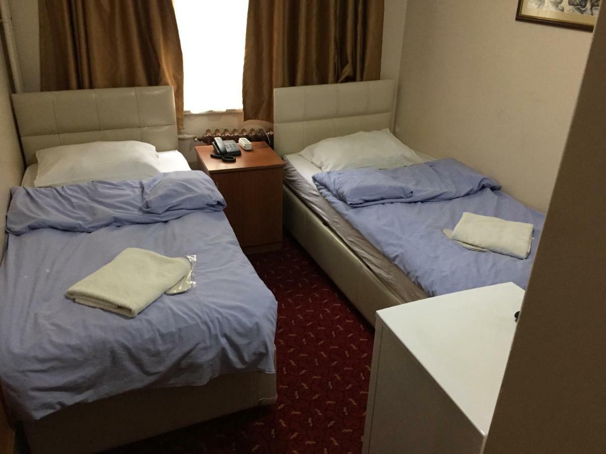 Paris Hotel