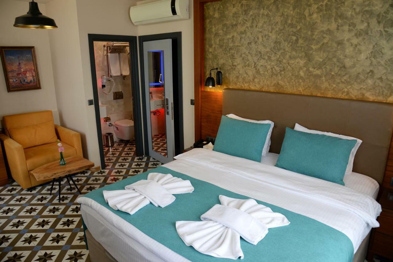 Hotel Pera Luna 3*