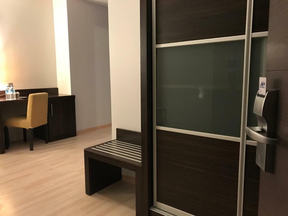 Mim Hotel