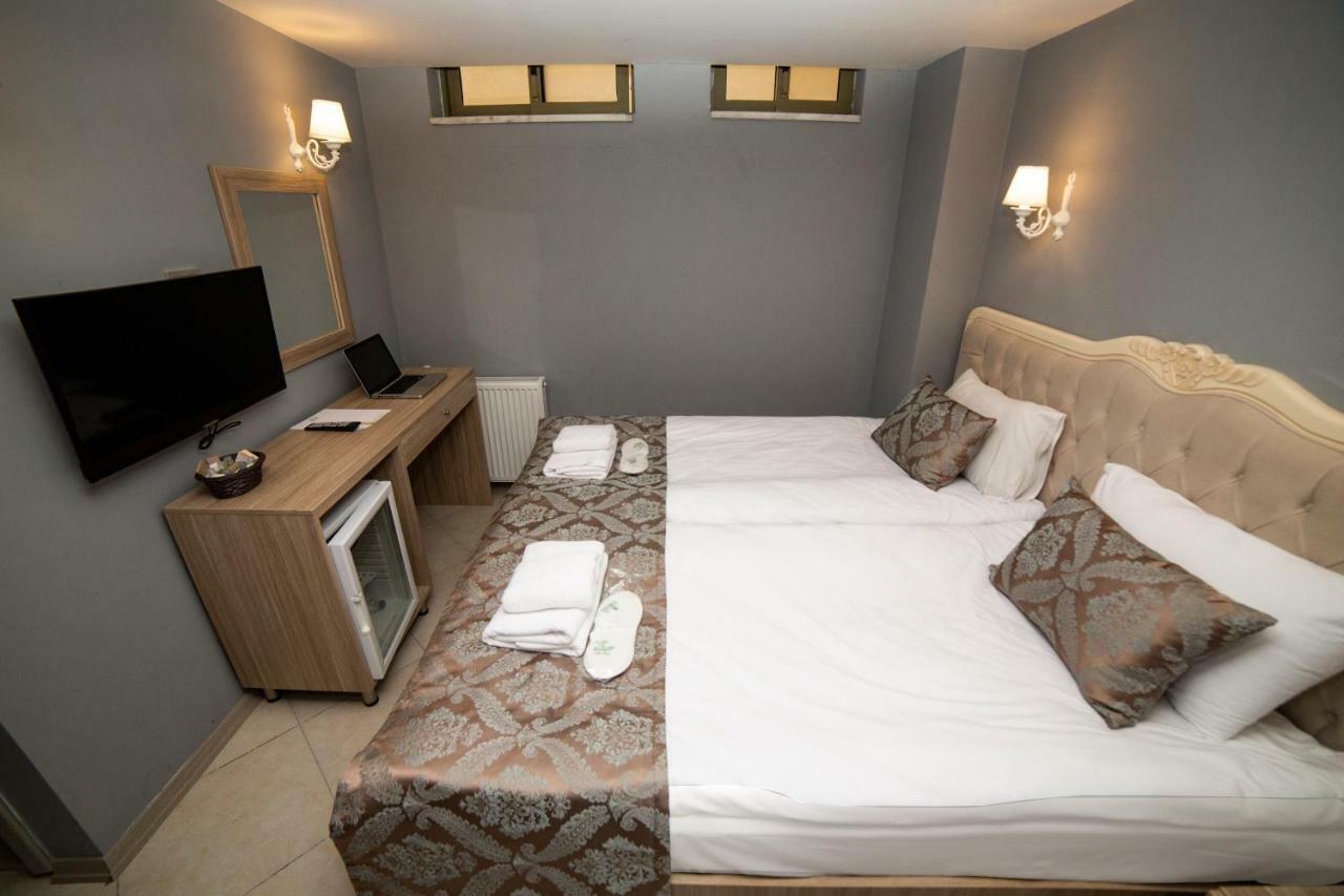 Hhk Downtown Hotel 4*