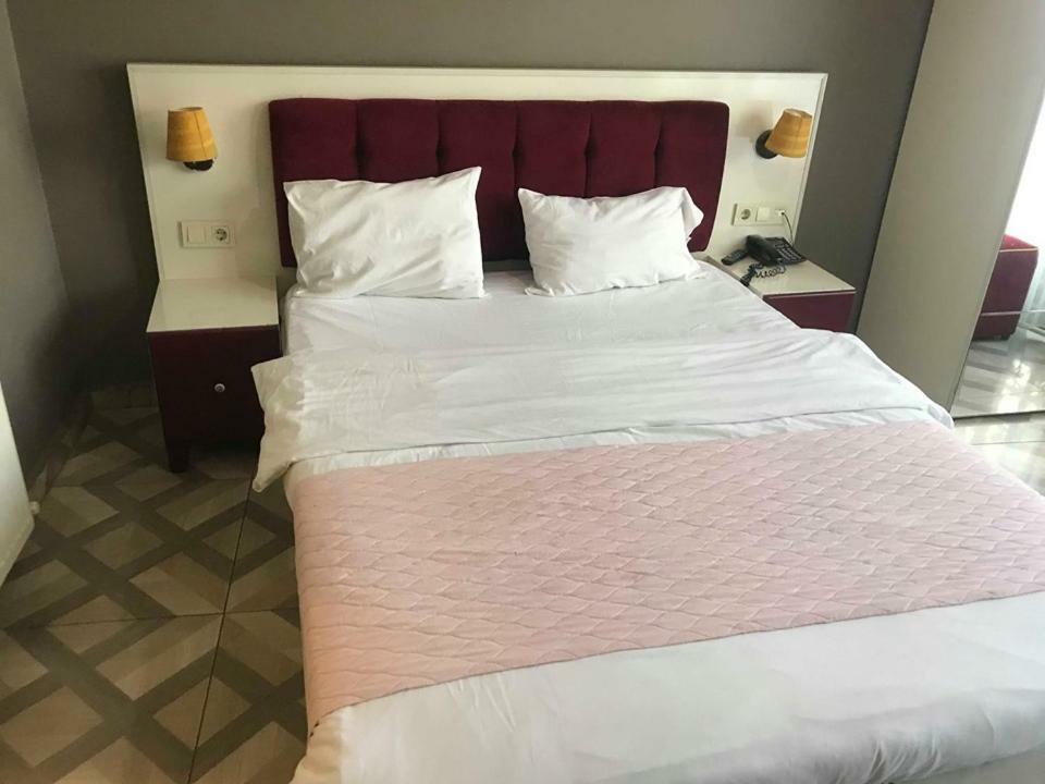 Almond Hill Aparthotel