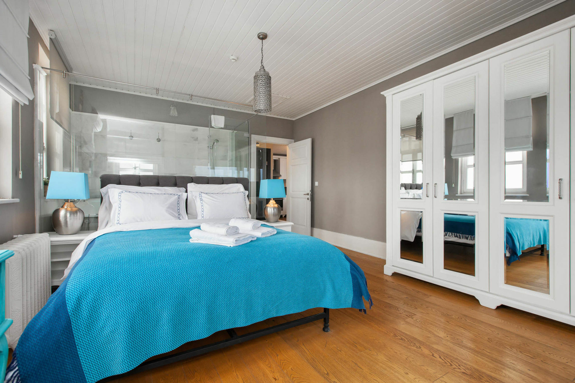 Balkon Apartment *
