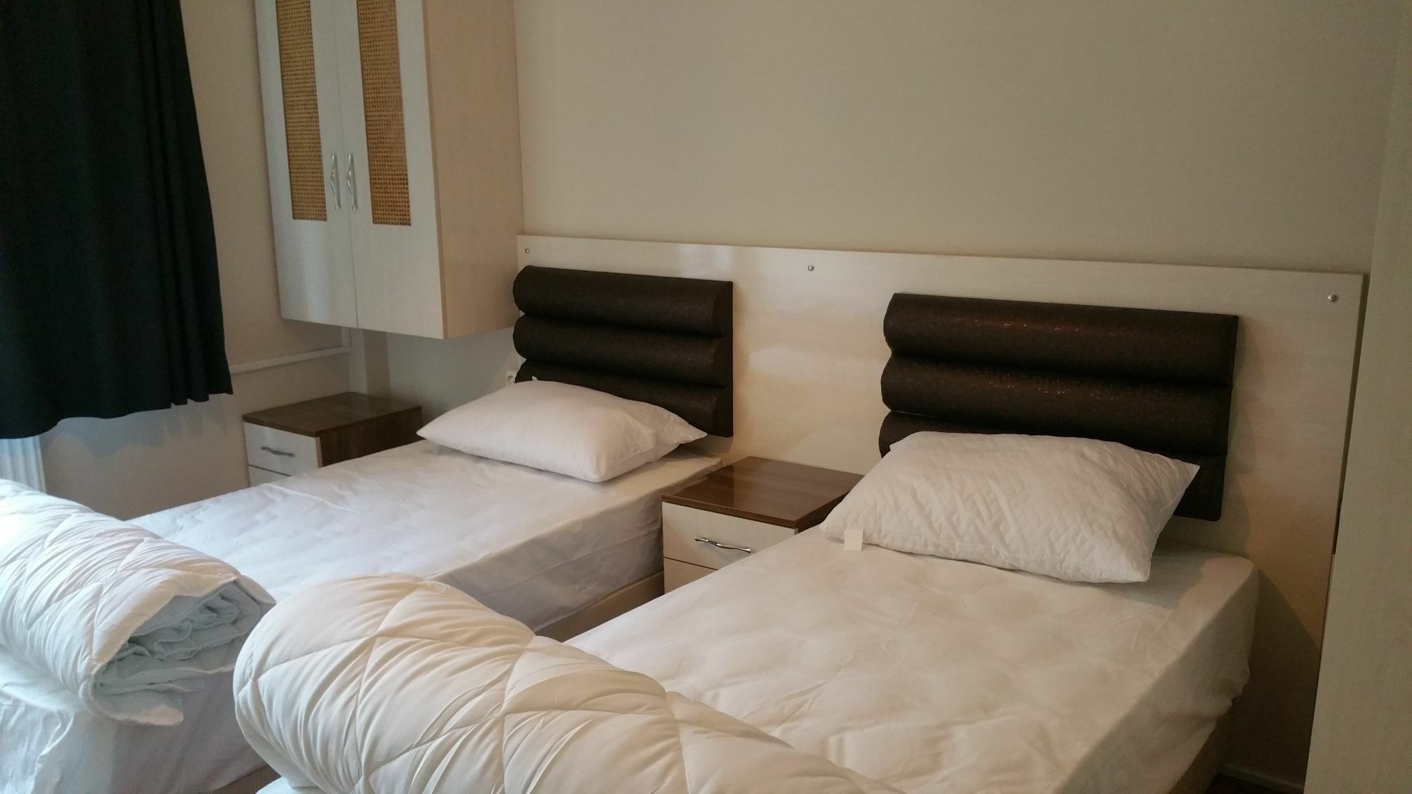 Modern Apartment *