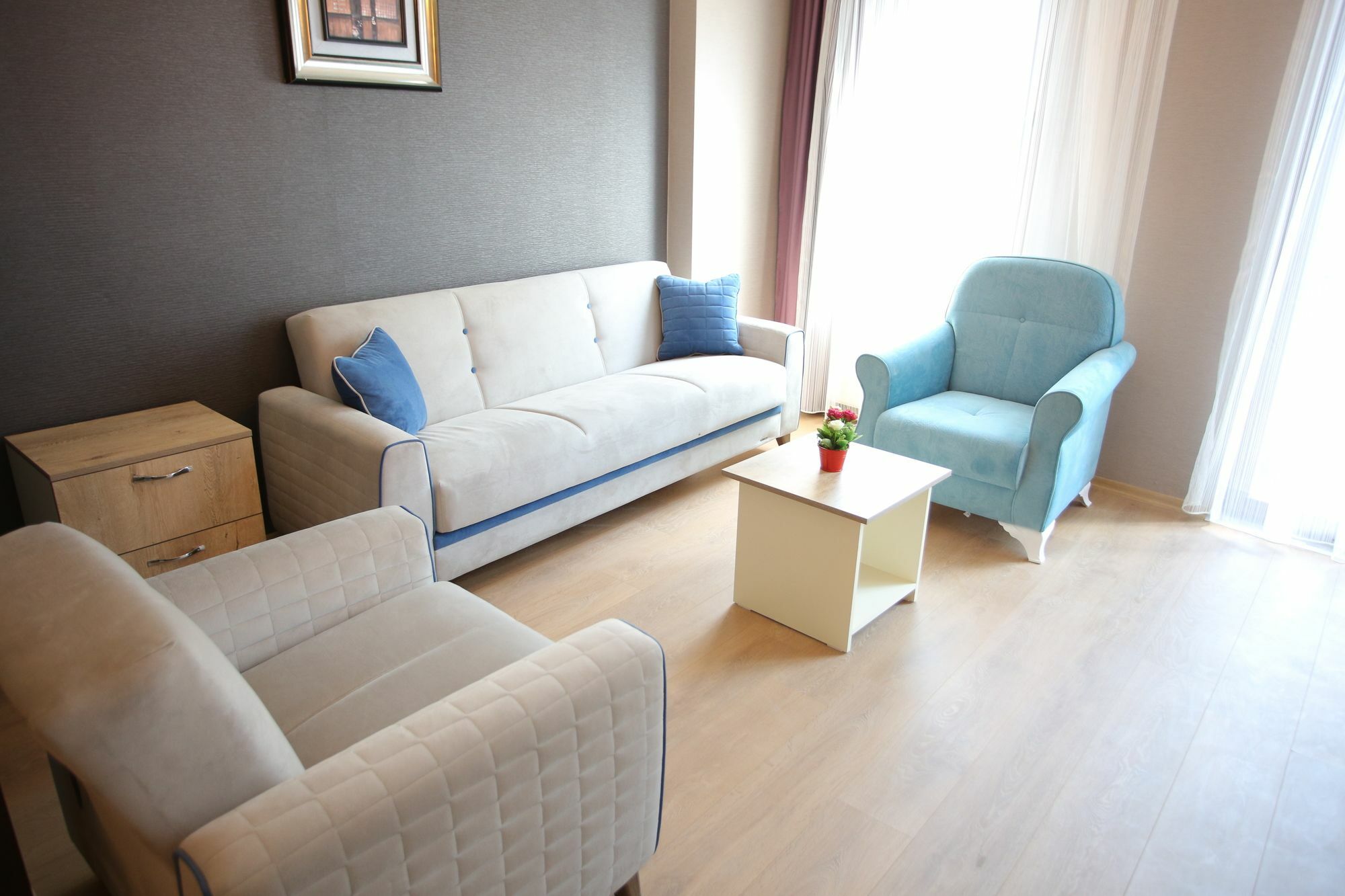 Artist Aparthotel